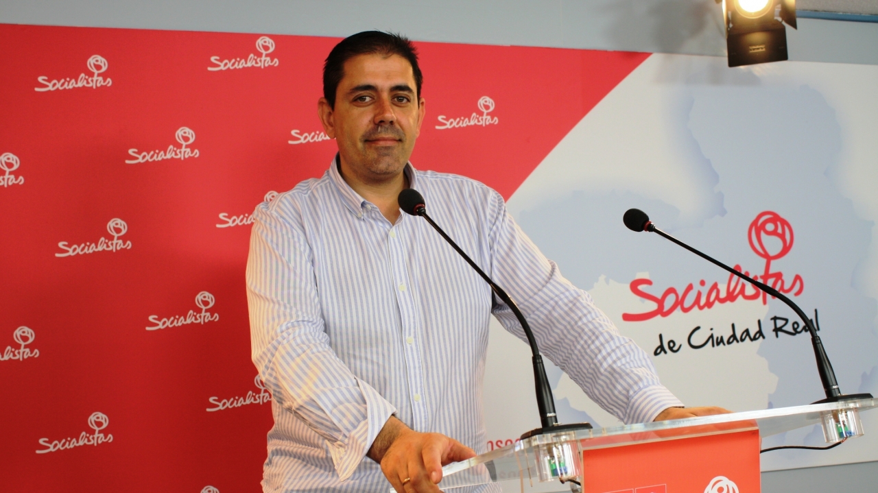 Bolaños: "La crispación de los dirigentes del PP provincial, les impide ver la necesidad de regeneración que el propio Rajoy ha visto"