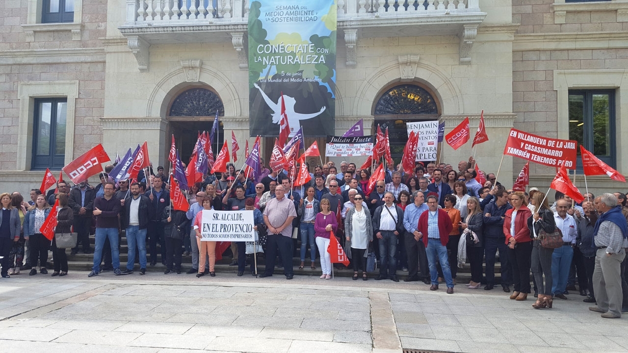 Alcaldes y concejales del PSOE exigen junto a los sindicatos que Prieto retome la aportación de Diputación de Cuenca al Plan de Empleo