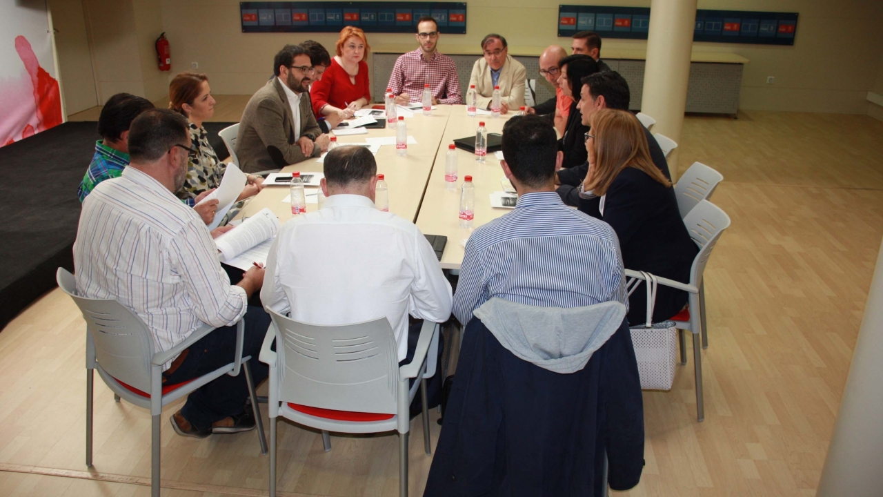 "Vamos a trabajar intensamente para revertir la herencia envenenada que nos deja Rajoy y Cospedal en agricultura y medioambiente"