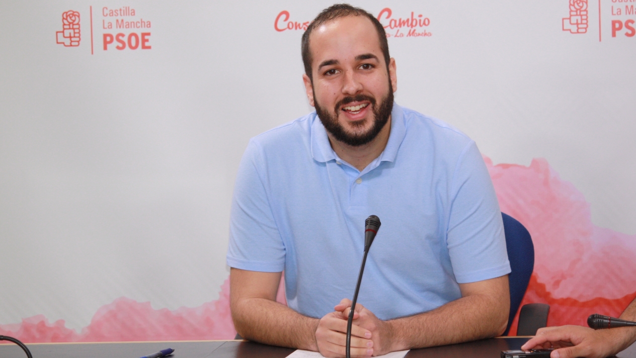 "Las primarias del PP son las del sin: Sin propuestas, sin votantes, sin debates, sin periodistas, pero sobre todo sin renovación"