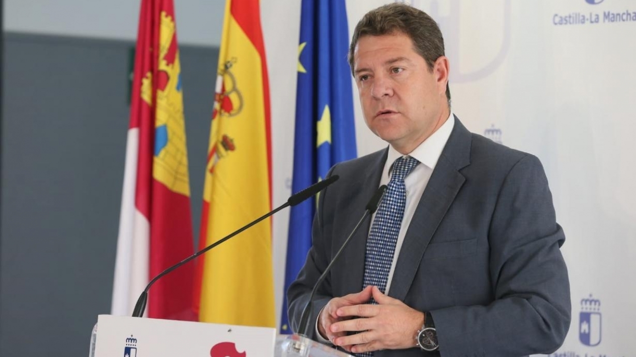 García-Page asegura tener "la misma ilusión" para desarrollar el renacimiento de la Educación en la región "que cuando nos llegaron las competencias"