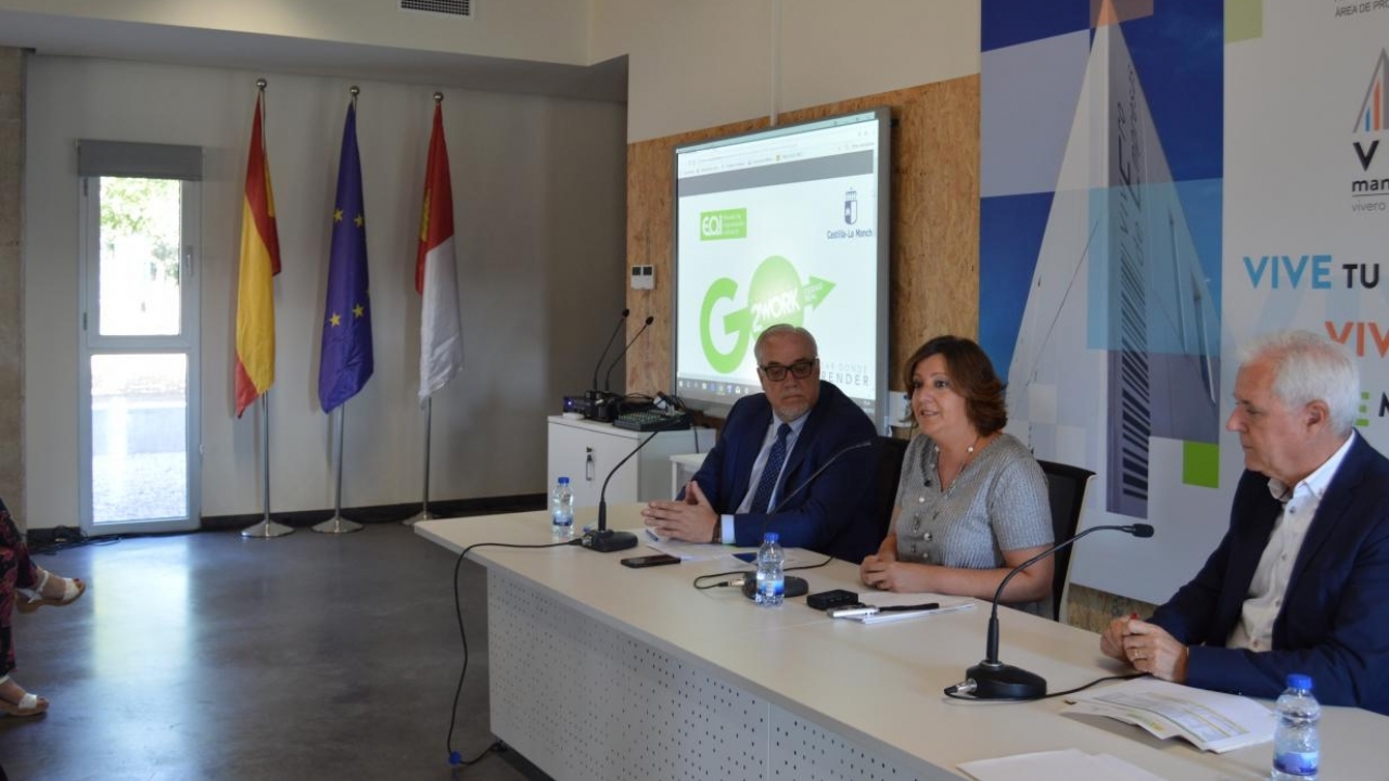 El Gobierno de Castilla-La Mancha destinará 8,3 millones de euros para financiar la contratación de jóvenes en la región