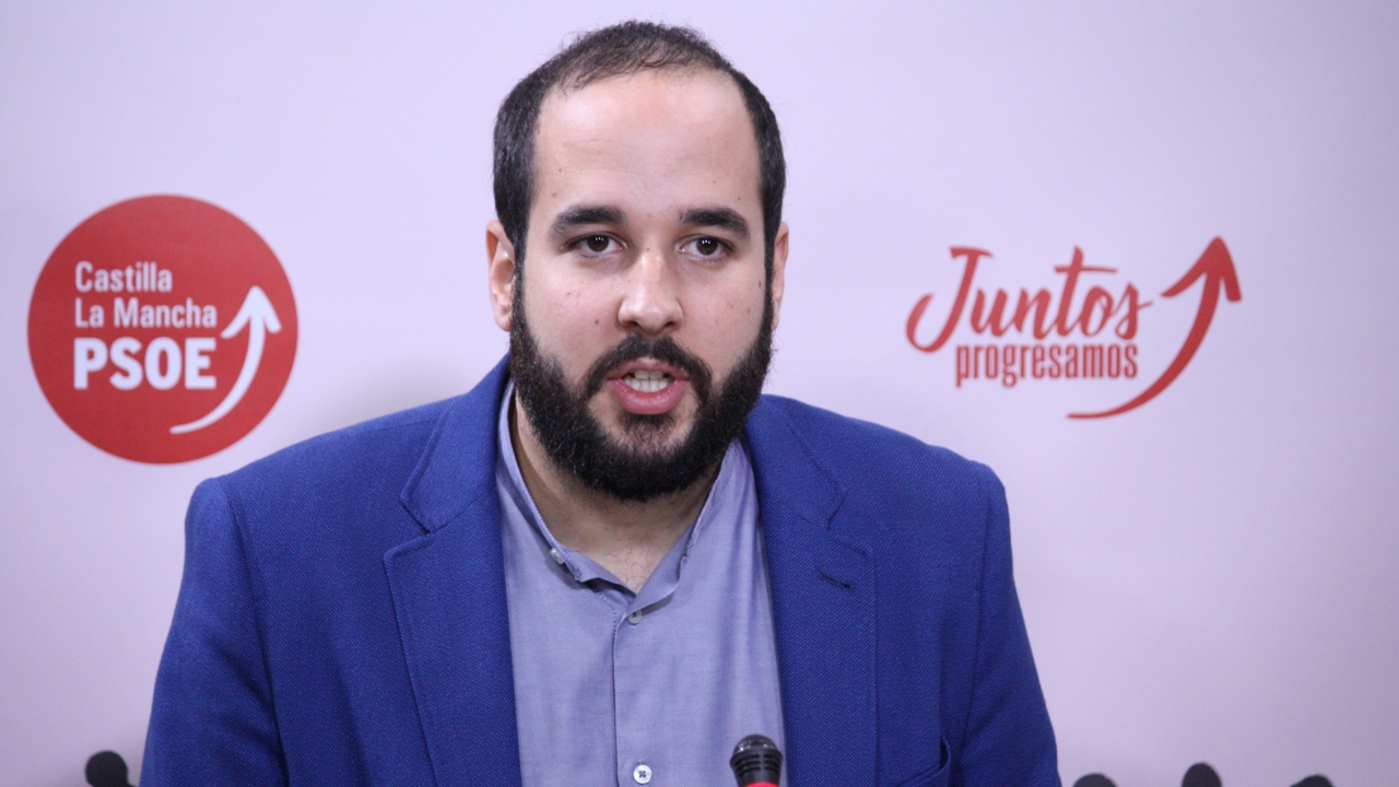 "Núñez en vez de abrazar a quien nos insulta debería pedir que el PP vote a favor del dictamen que cuestiona el trasvase Tajo-Segura"