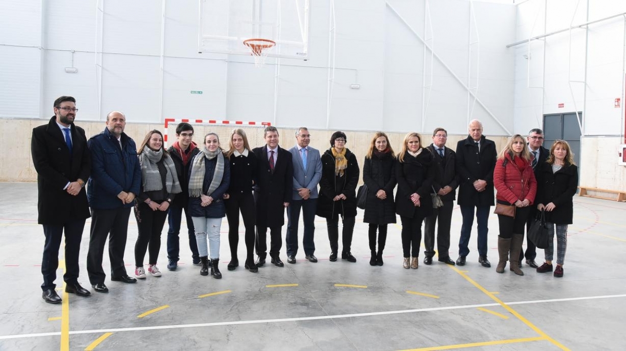 García-Page asegura que su Gobierno "no dará un paso atrás" en la defensa de los intereses hídricos ni en la lucha contra la violencia machista