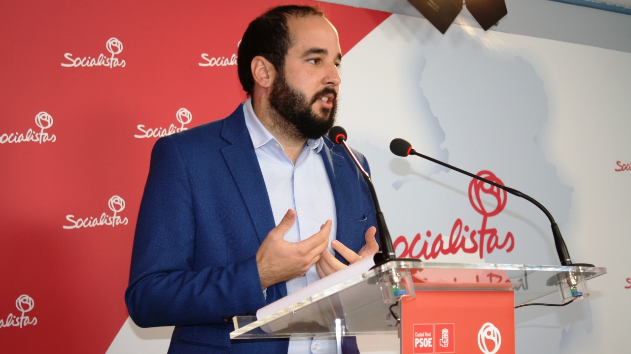 Miguel González: "Los Gobiernos de Sánchez y García-Page se preocupan por las personas y por las reivindicaciones de la región"