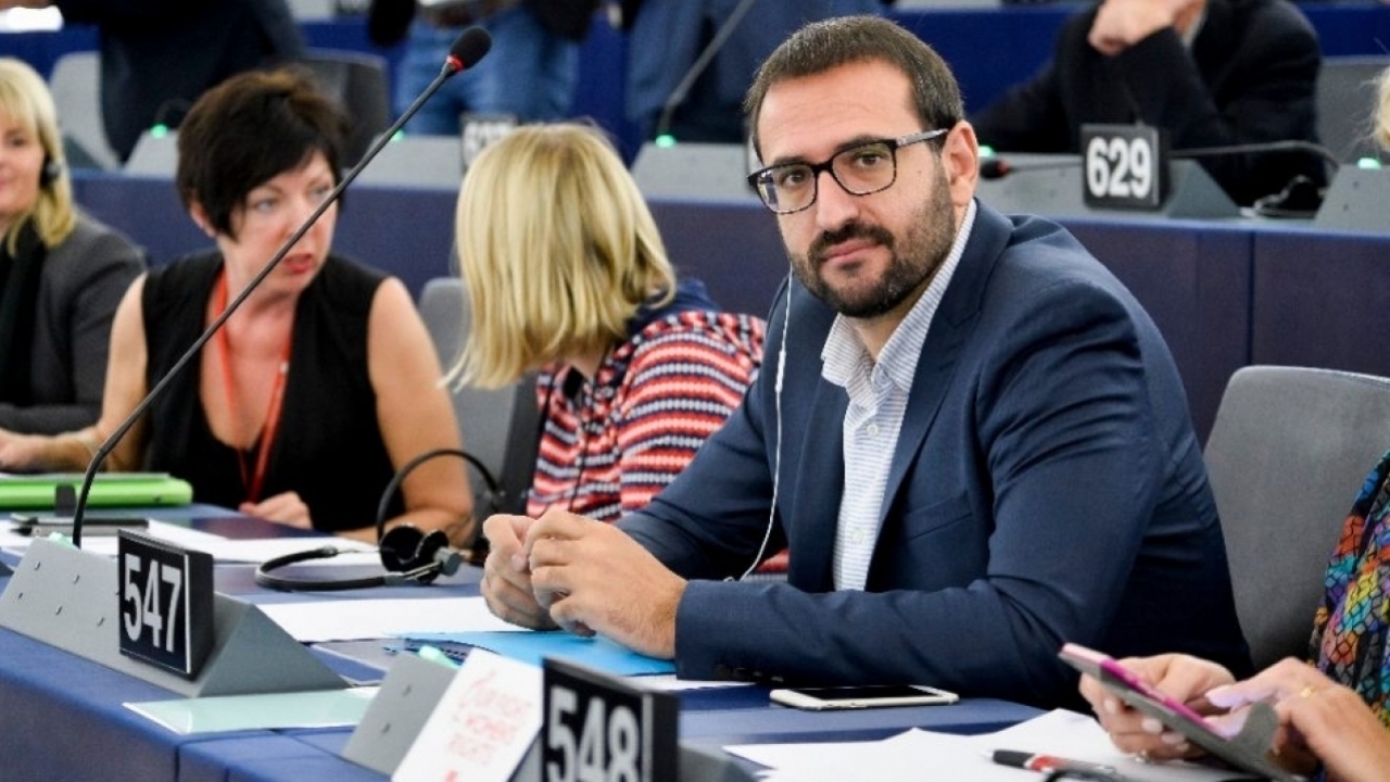 La Comisión Europea se compromete a luchar contra la despoblación en una respuesta a Sergio Gutiérrez