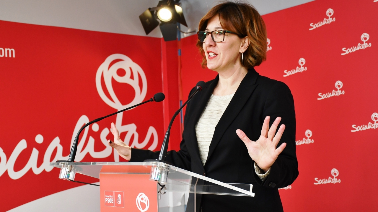 Fernández recomienda a Cañizares que no haga el "ridículo" como Paco Núñez, pues "todo el mundo tiene claro que Page defiende la unidad de España"