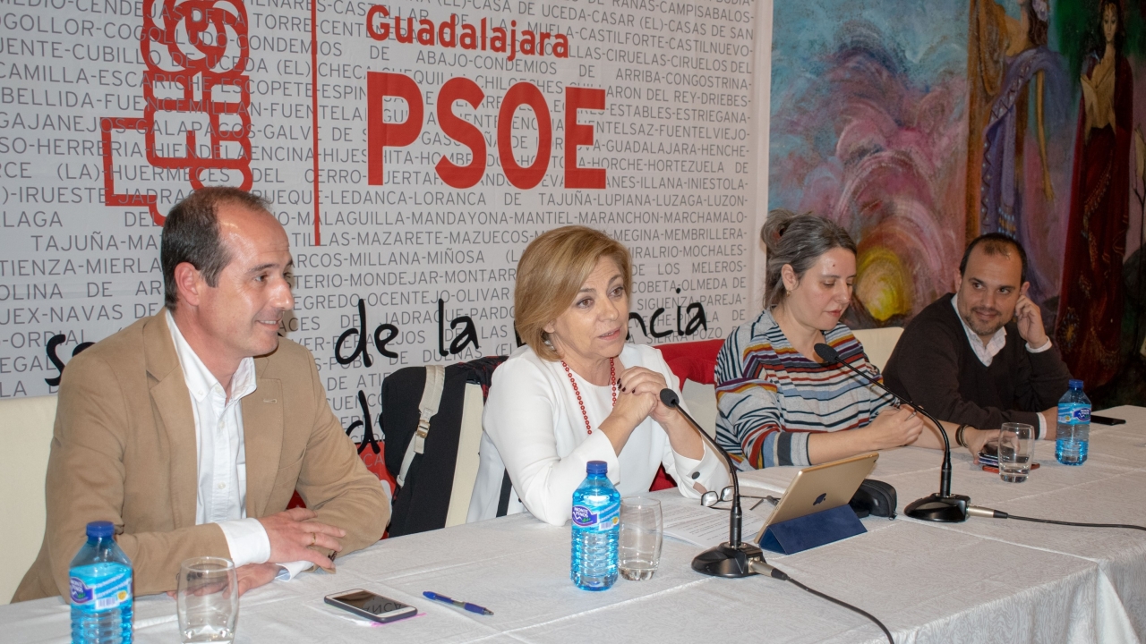 Valenciano: "La propuesta de Casado sobre mujeres inmigrantes es racista y machista y espero que la corrija urgentemente"