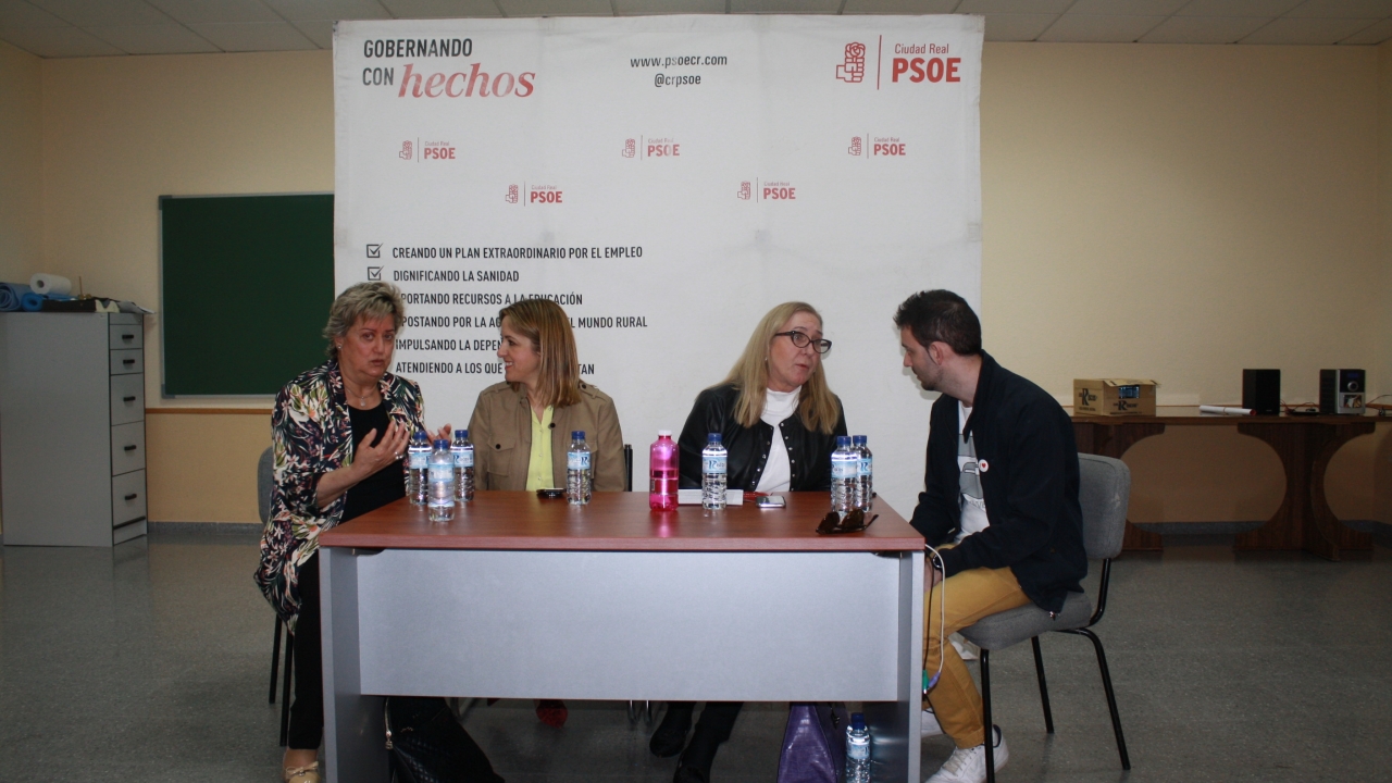 Maestre: "Las derechas votaron en contra de subir las pensiones a nuestros mayores, y esto en las poblaciones que más necesitan políticas sociales se tiene que saber"