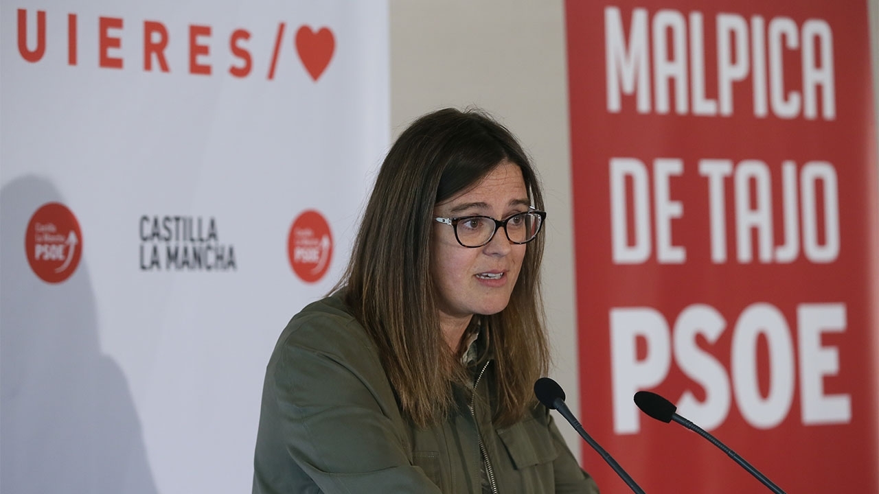 "La única diferencia entre la extrema derecha y el PP es que Vox lo dice y Cospedal y el PP lo hacen"
