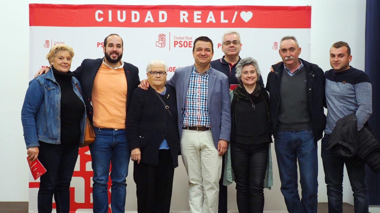 El PSOE defiende desde Fernán Caballero "un gran plan contra la despoblación rural"