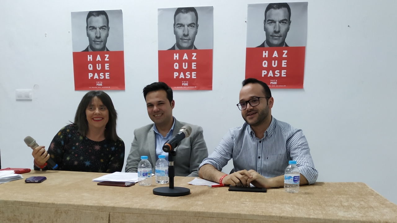 Valera destaca la "vocación municipalista del PSOE" que ha presentado candidatura para las elecciones municipales desde los 87 municipios de la provincia