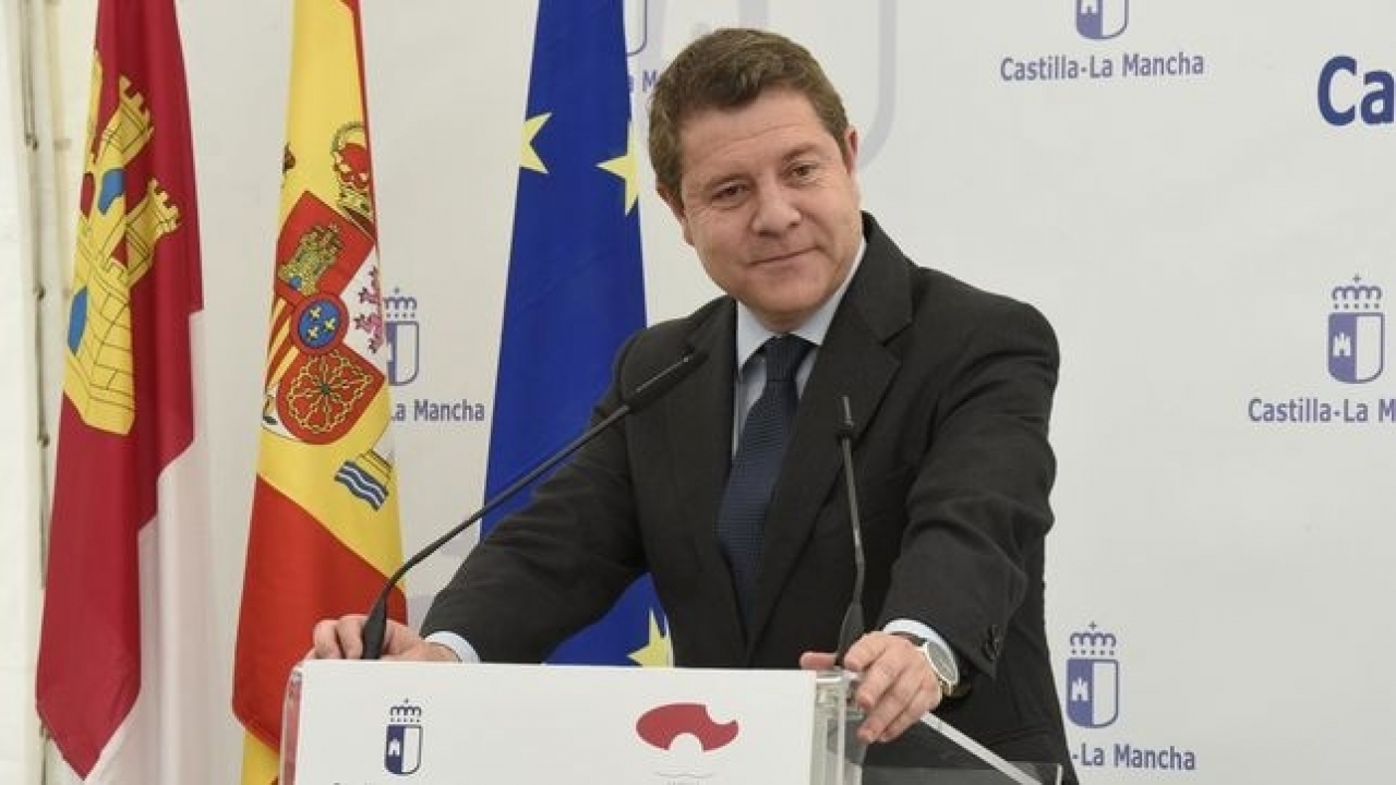 García-Page celebra los datos "récord" de bajada de paro en la región, que nos apuntalan como "segunda comunidad en creación de empleo"