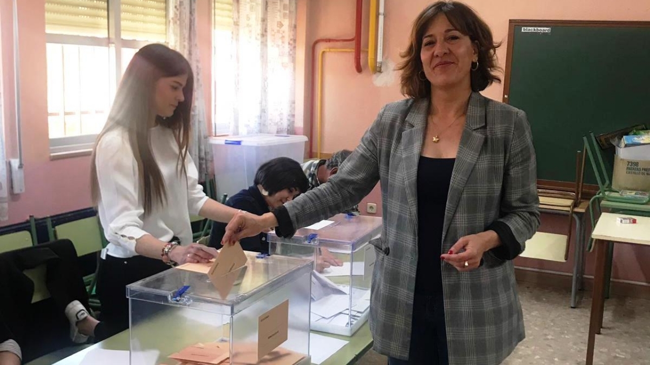 Blanca Fernández apela a la gente a que demuestre con su voto que es la mejor manera para avanzar en democracia