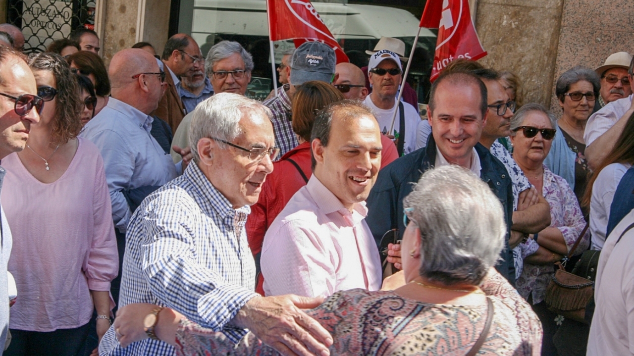 Pablo Bellido destaca el papel de UGT y CCOO en la consecución de derechos para la ciudadanía y pone de manifiesto el apoyo del PSOE a esta labor