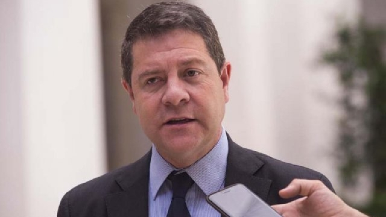 García-Page: "Solo un país grande como España da personalidades como Rubalcaba"