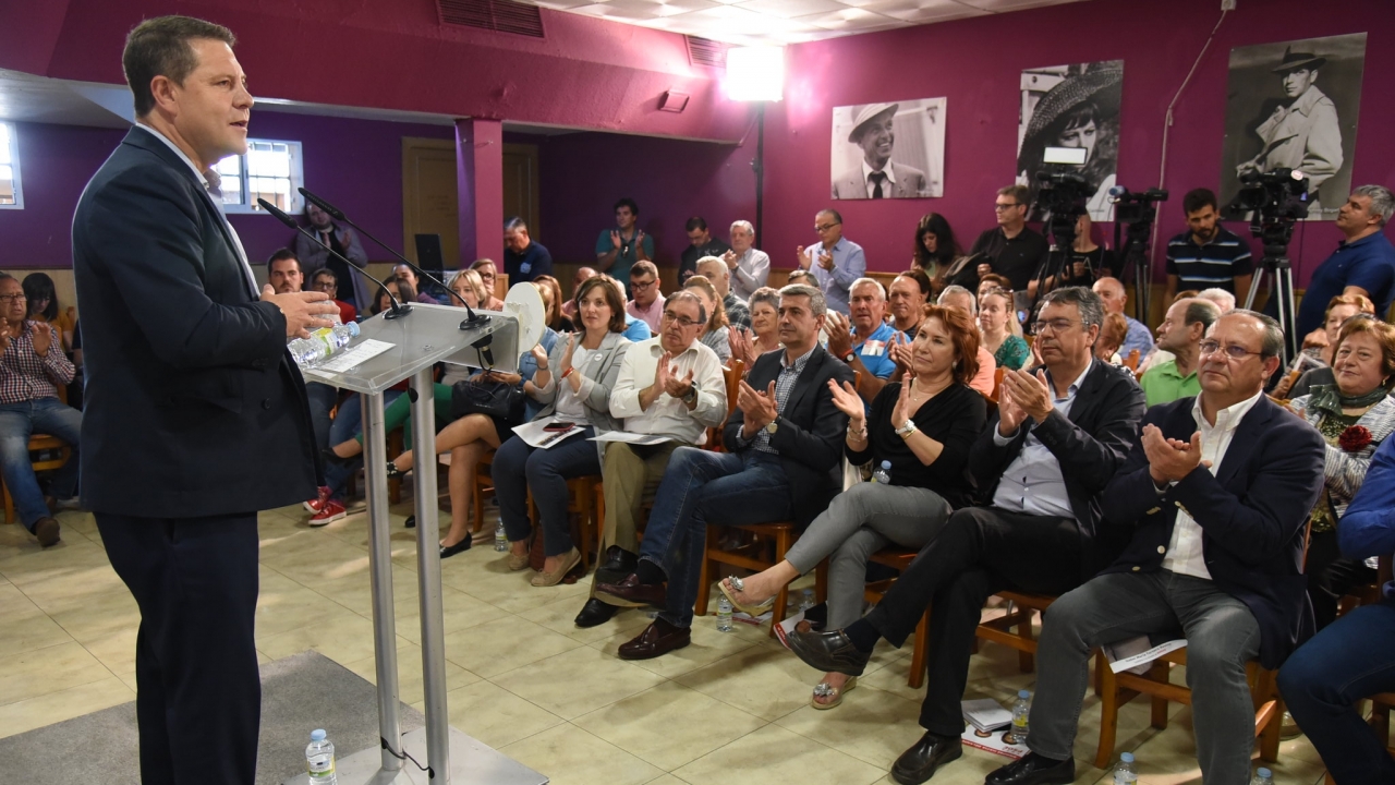 García-Page destaca que el Consejo de Gobierno ha aprobado la orden de ayudas para huérfanos de madres asesinadas por violencia machista