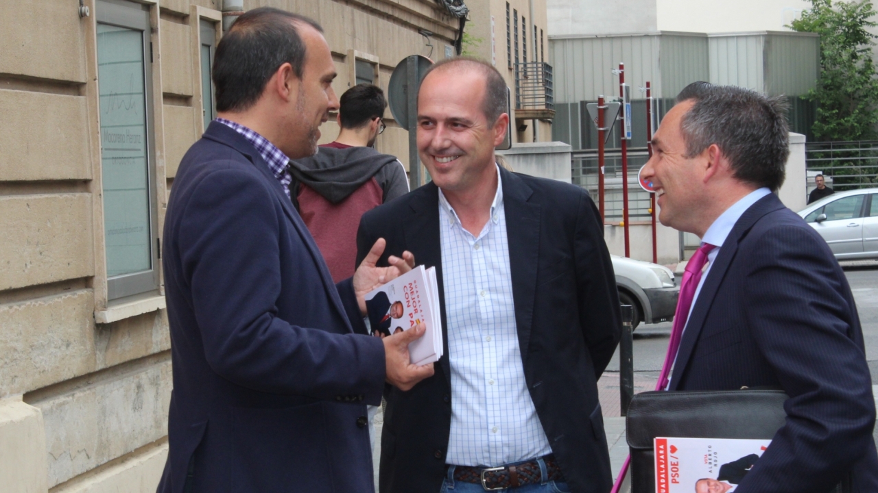 Bellido y Rojo insisten en la necesidad de concentrar el voto en el PSOE para que "Guadalajara y Castilla-La Mancha se abracen y progresen juntas"