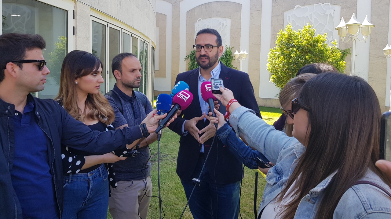 Gutiérrez: "Los dirigentes de Podemos cometen un grave error al hacer la pinza al PP" contra García-Page