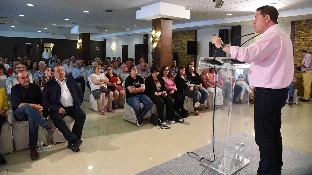 García-Page reta al PP regional a pedir disculpas por sus errores en las 24 horas que restan de campaña