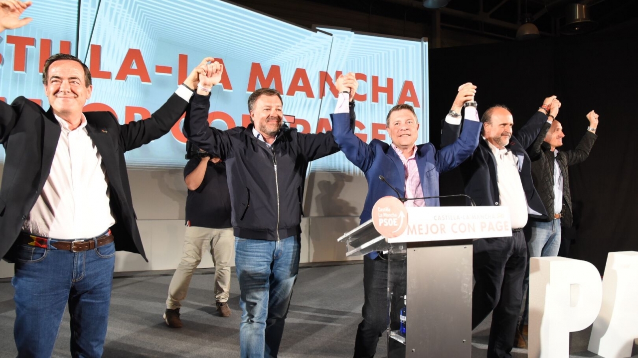 García-Page pide a los castellano-manchegos que le permitan tener "el honor de terminar el trabajo" iniciado con 4 años más al frente del gobierno regional