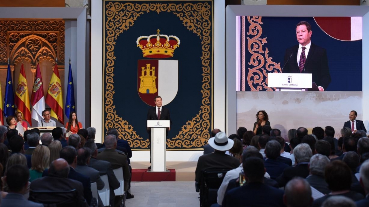 El presidente de Castilla-La Mancha adelanta una legislatura marcada por "más diálogo, más pactos, más cercanía y más moderación"