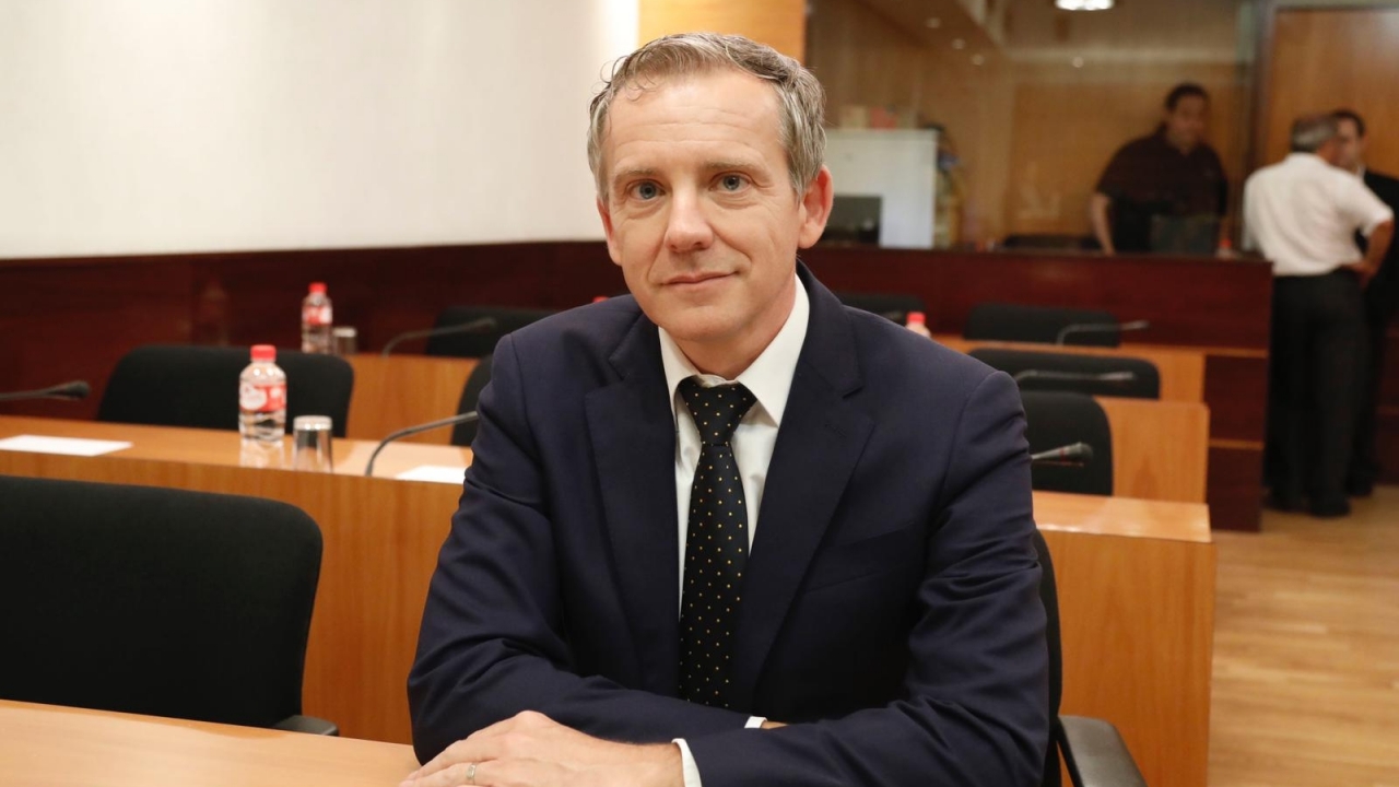 "Con la construcción de cinco hospitales se incrementarán 37 quirófanos nuevos y cerca de 600 camas más", destaca Contreras