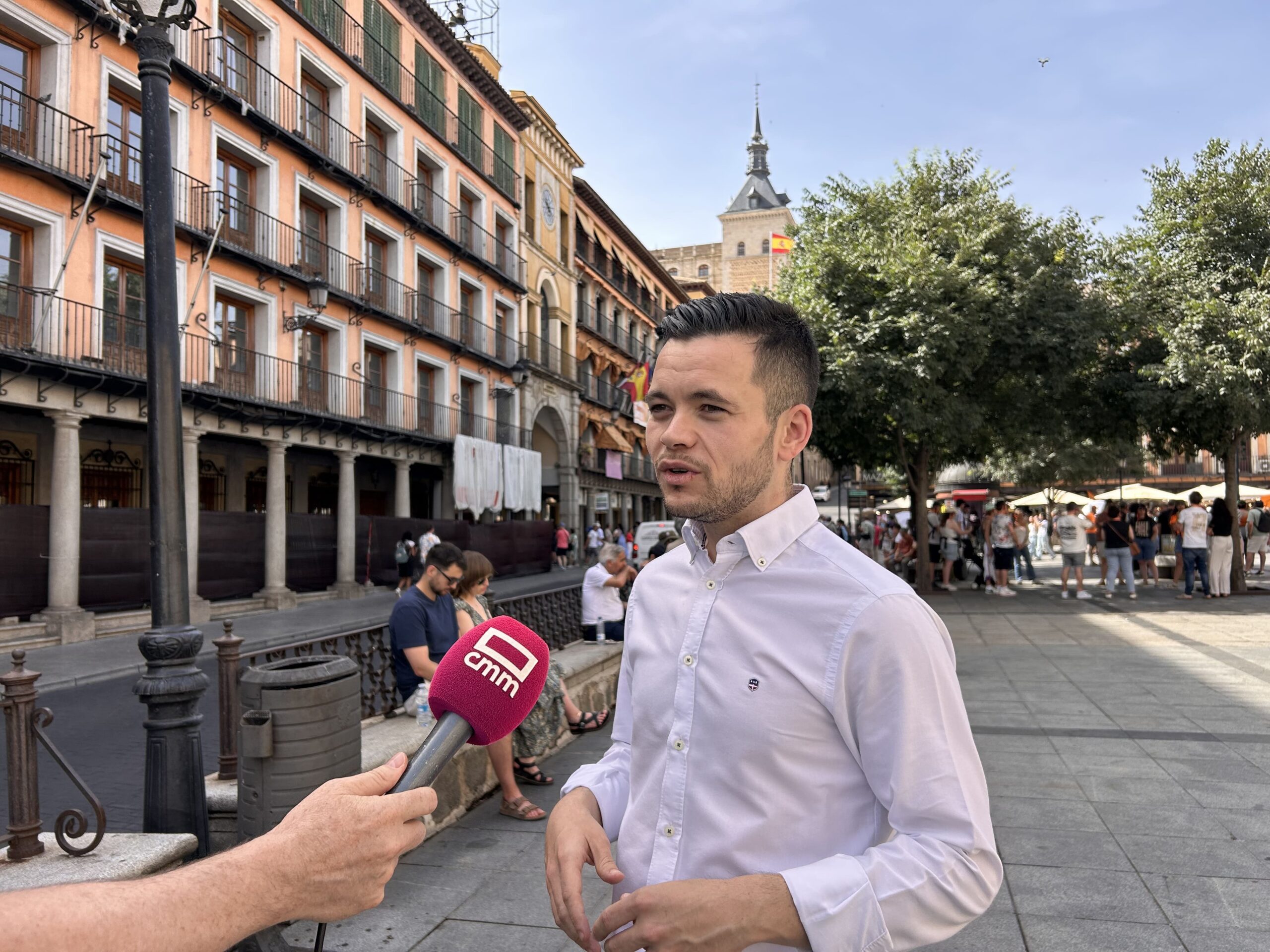 El PSOE destaca que con Page la región “avanza” en empleo y en crecimiento económico frente a los “bulos” del PP de CLM