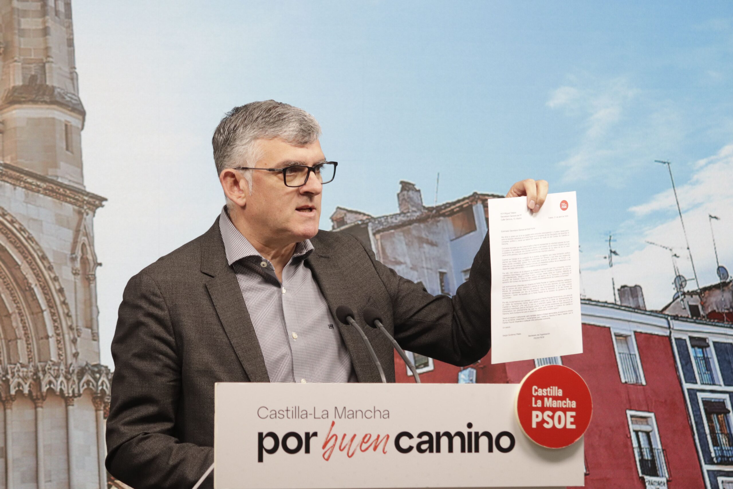 El PSOE pide por carta a Tellado que desbloquee el Estatuto y critica que el PP no defienda los intereses de CLM
