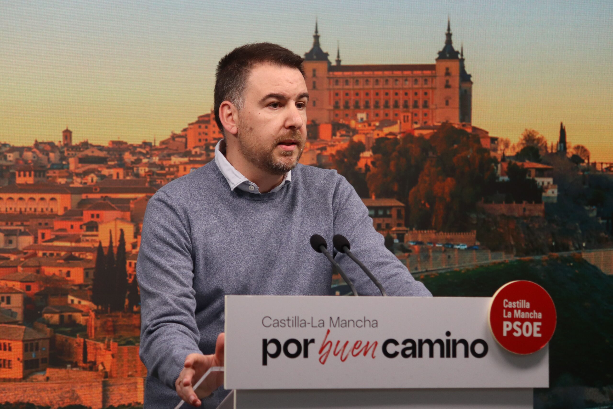El PSOE pide al PP que deje de boicotear la negociación con los sindicatos para la recuperación de la carrera sanitaria