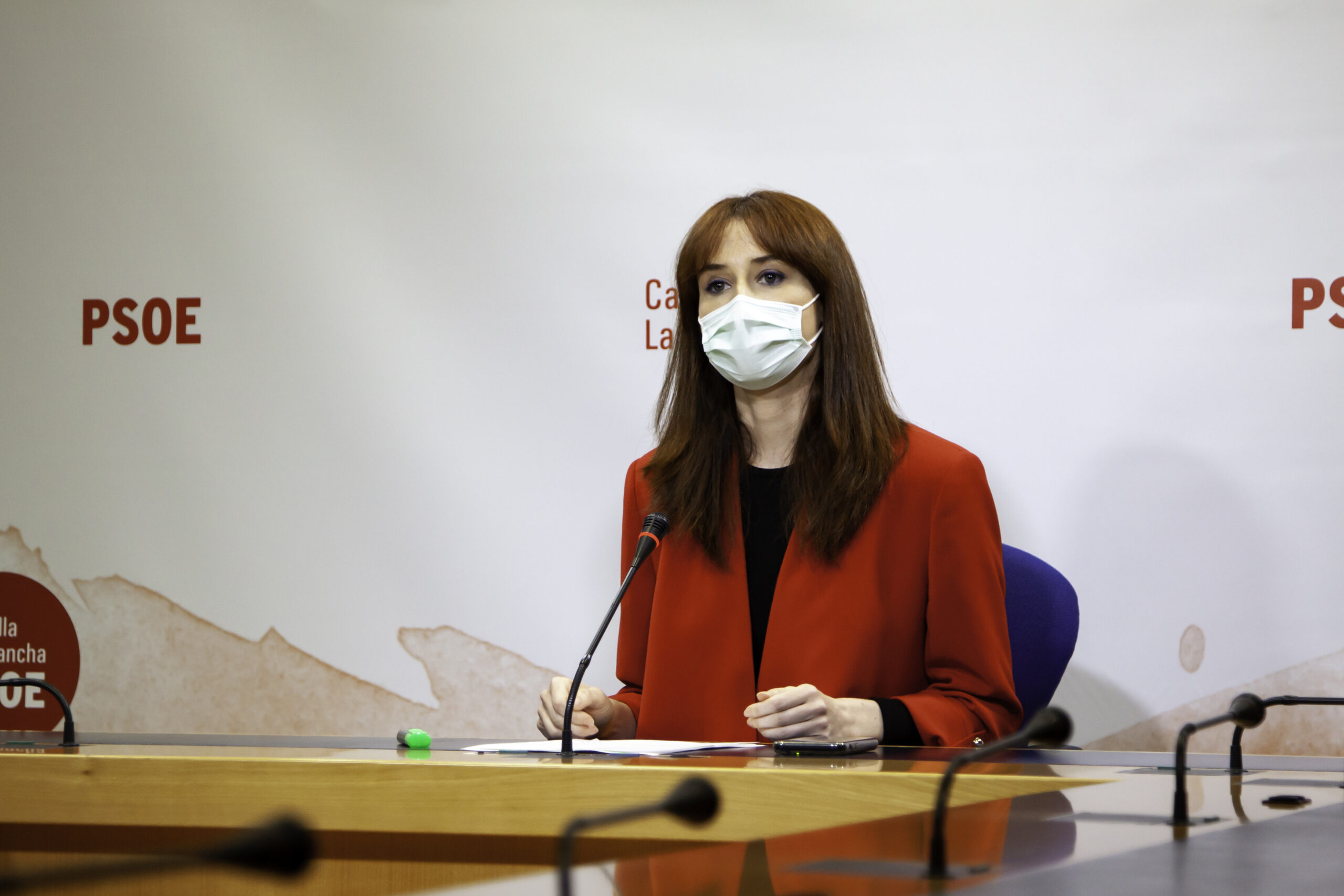 López: “En un contexto de crisis como la actual, las ayudas a los colectivos sociales serían las primeras en quedarse a cero con el PP”