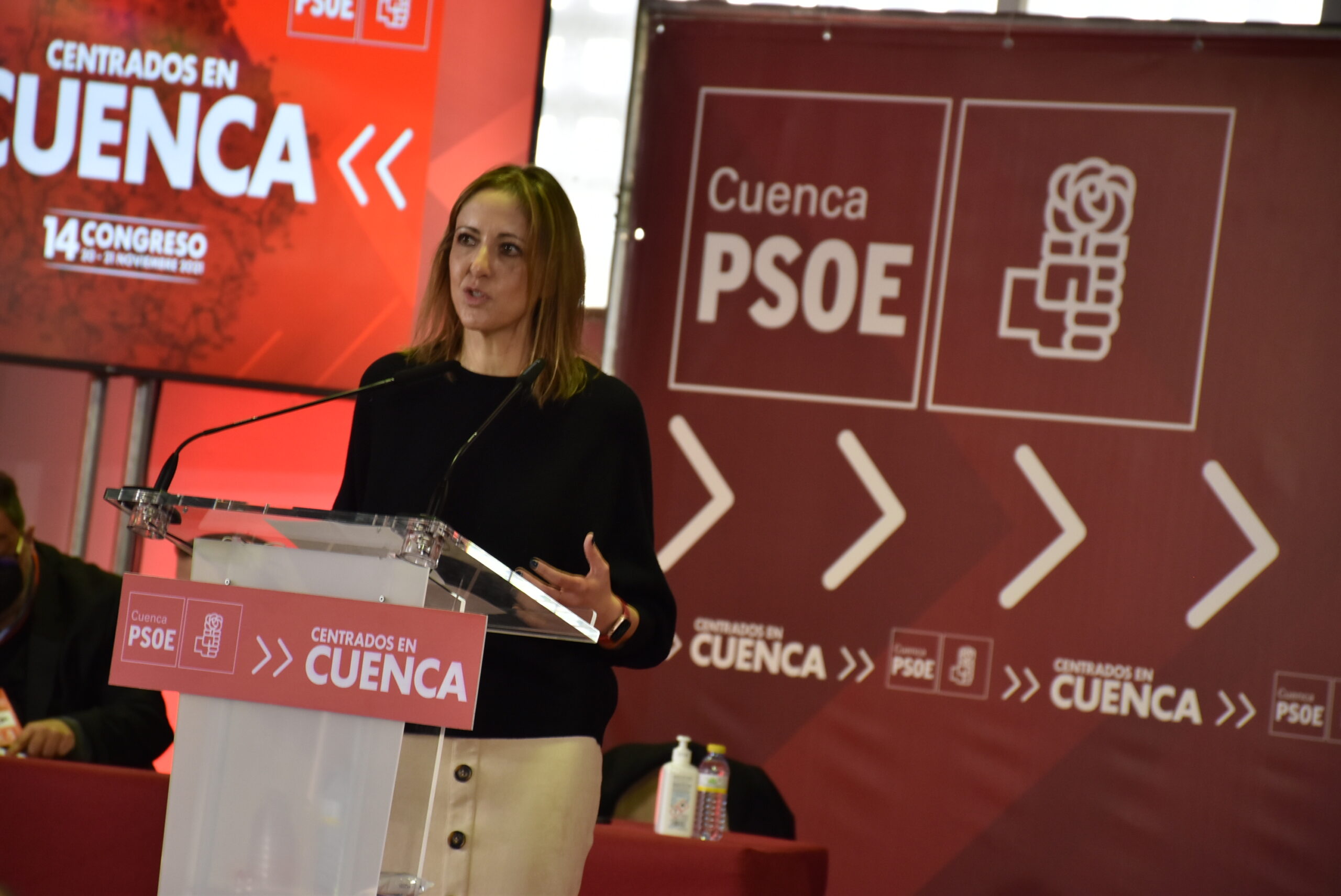 Maestre reivindica el modelo socialista poniendo por delante a «nuestra gente»