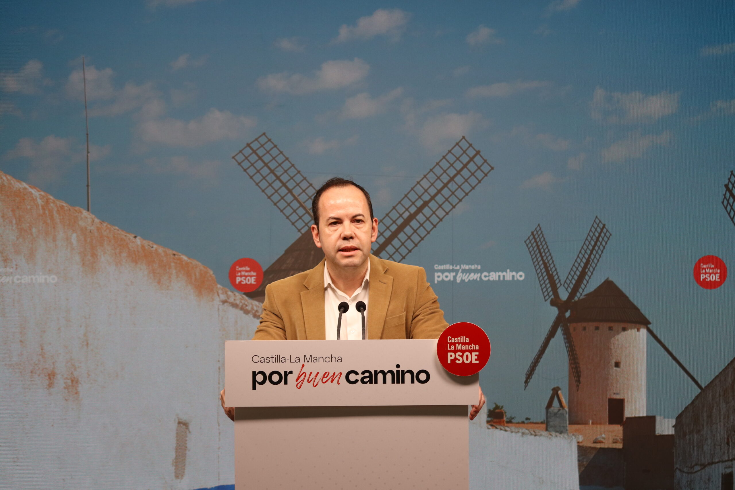 El PSOE rechaza “lecciones” del PP a Page: “Ya les gustaría tener el 10 % tan solo de su coraje”