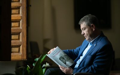 Los libros son una mirilla maravillosa