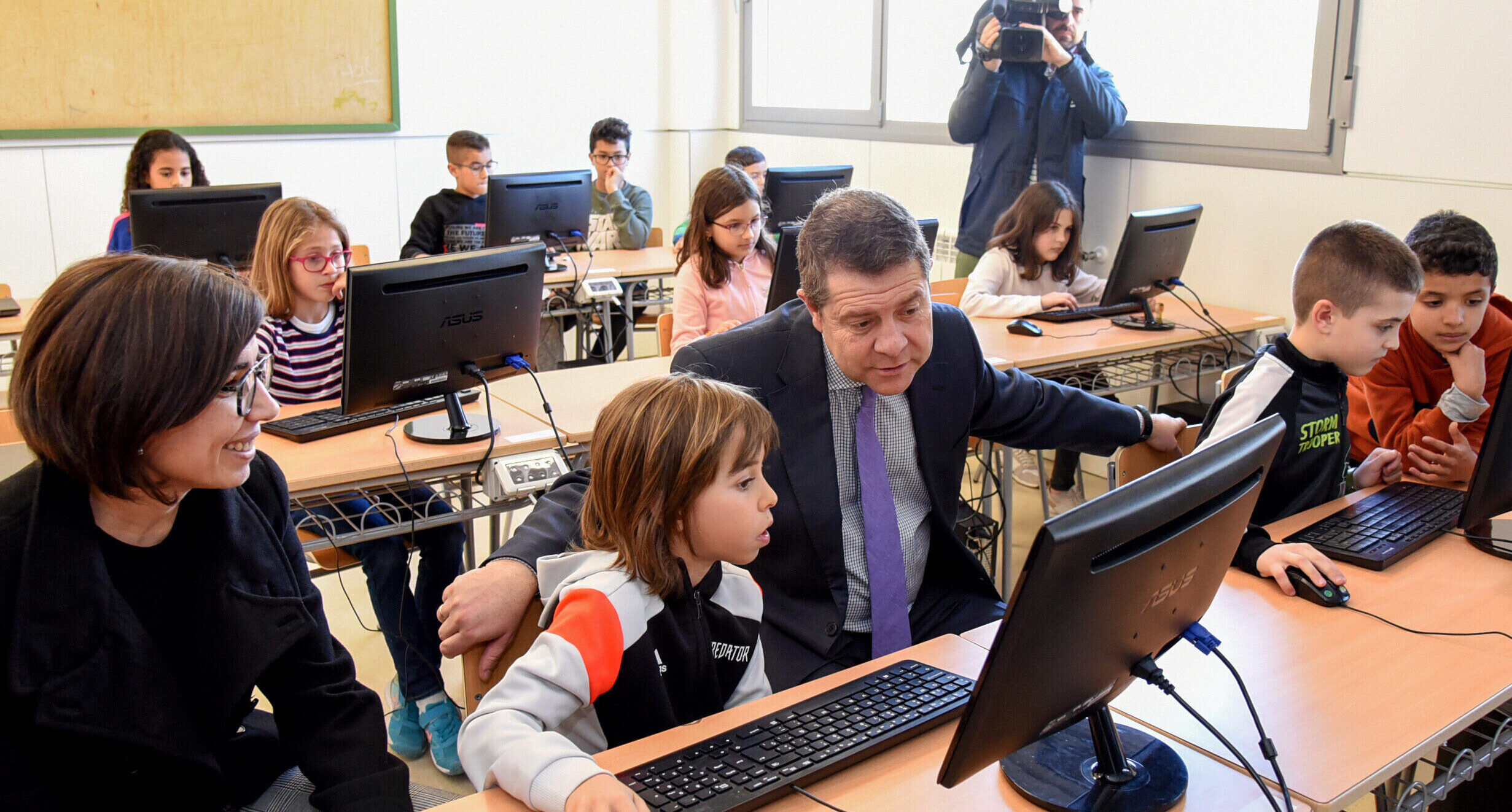 Enseñar a descubrir los hechos