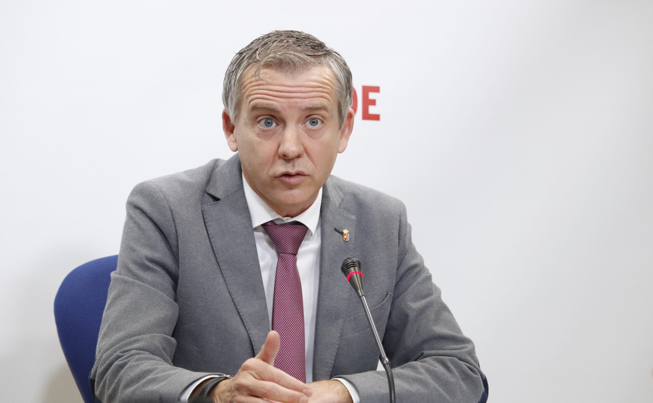 Contreras recalca la histórica inversión en tecnología e infraestructuras para mejorar la atención sanitaria