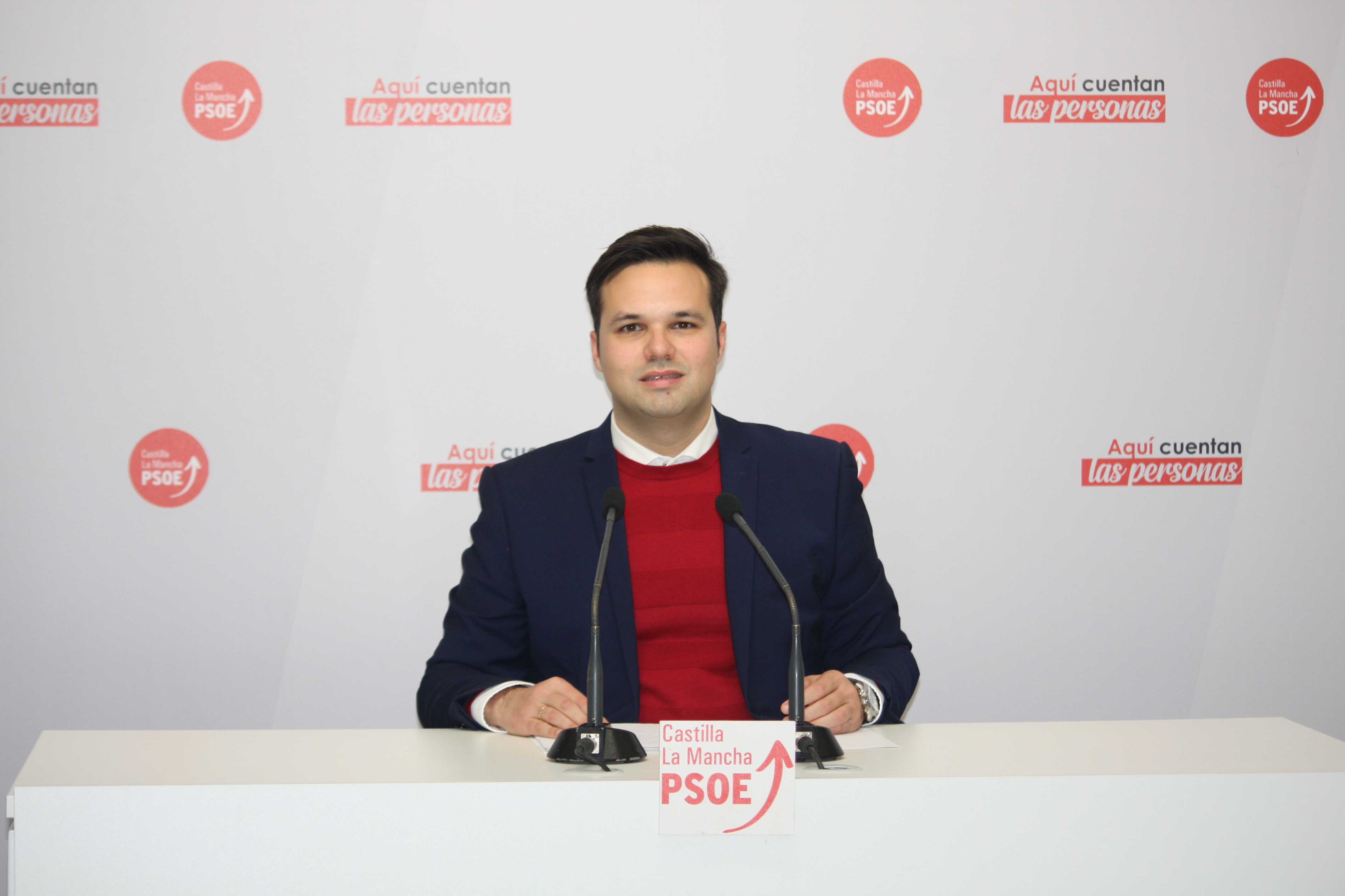 El PSOE de CLM duda de la credibilidad de las enmiendas del PP y pregunta «si las ha hecho el señor Esteban o el señor Echániz»