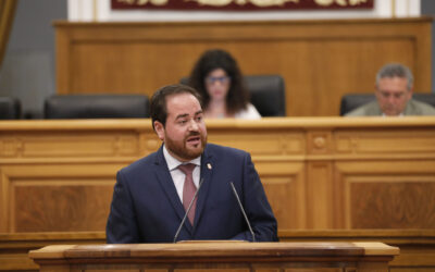 El PSOE rechaza el principio de prioridad nacional impulsado por PP y Vox por ser “inconstitucional, ilegal e inhumano”