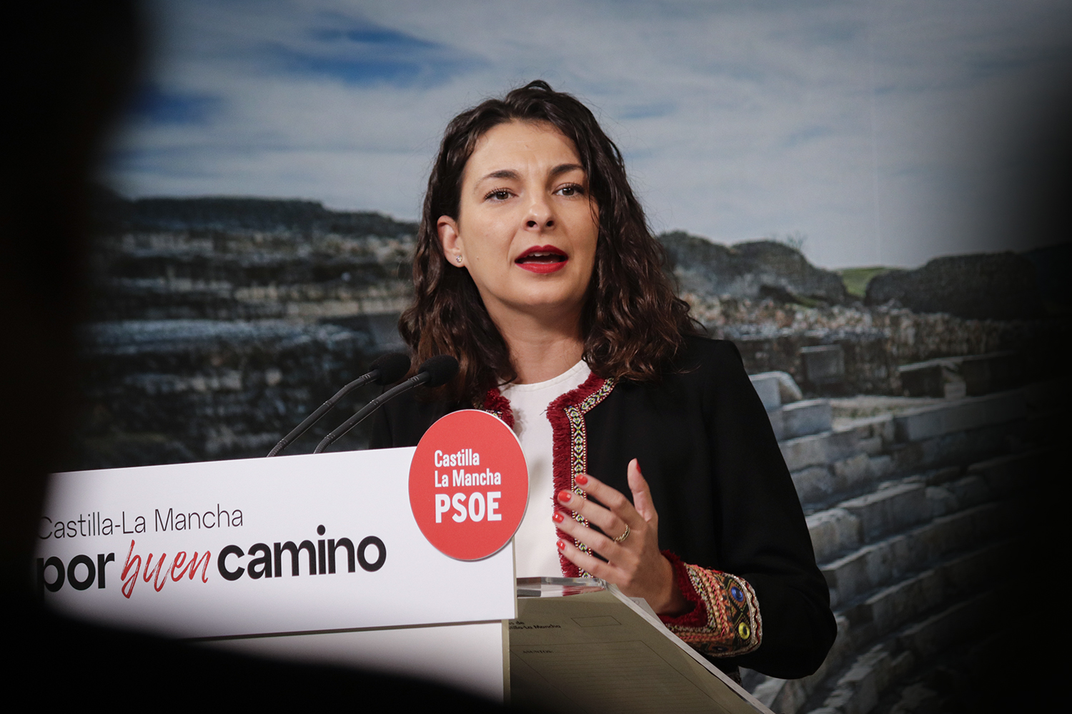Jiménez: “Cada vez que un dirigente nacional del PP pasa por aquí, hay una nueva traición de Núñez a Castilla-La Mancha”