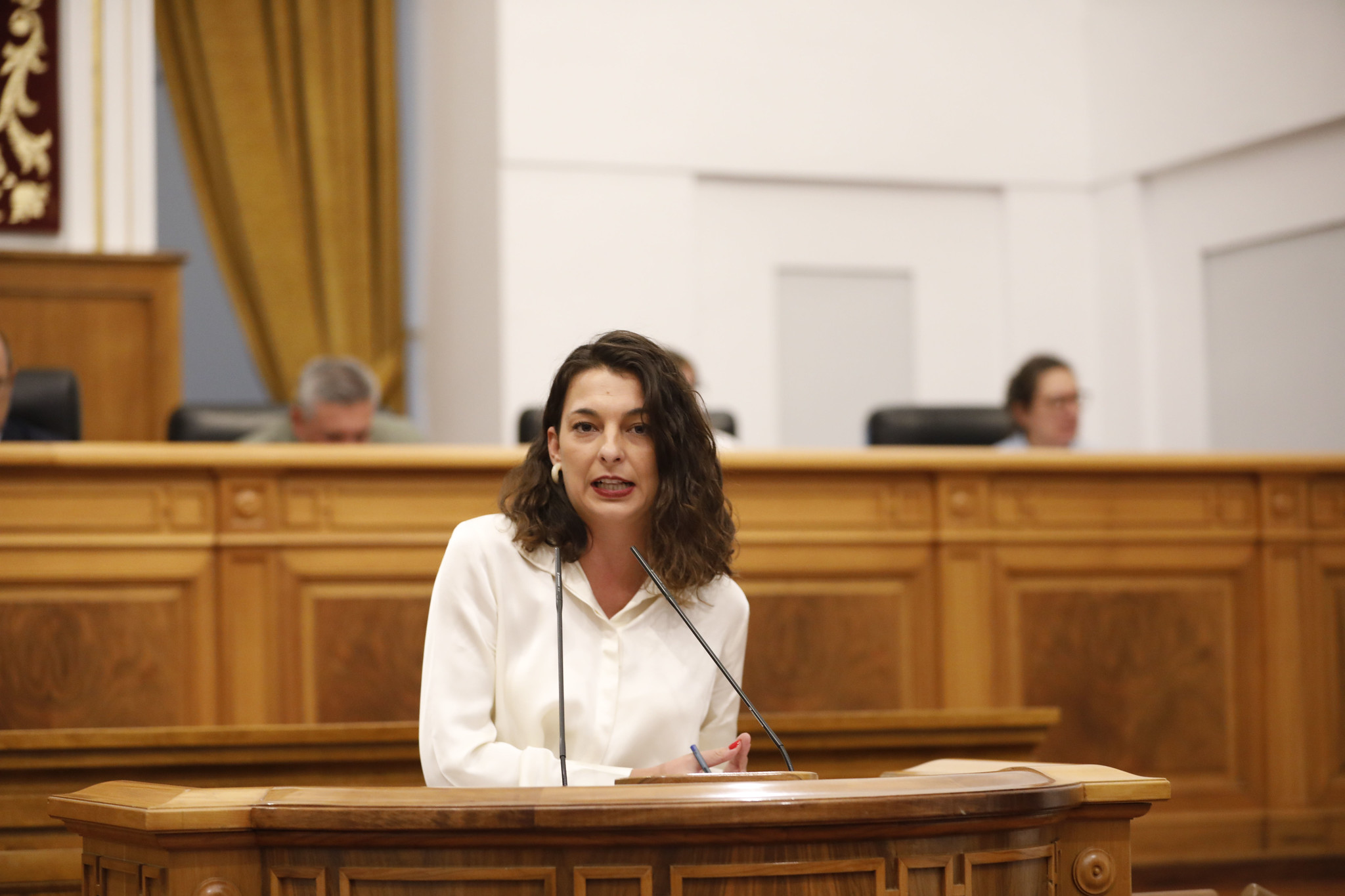 El PSOE rechaza las “palabras vacías, las mentiras y el todo mal” del PP y destaca los avances en educación con Page