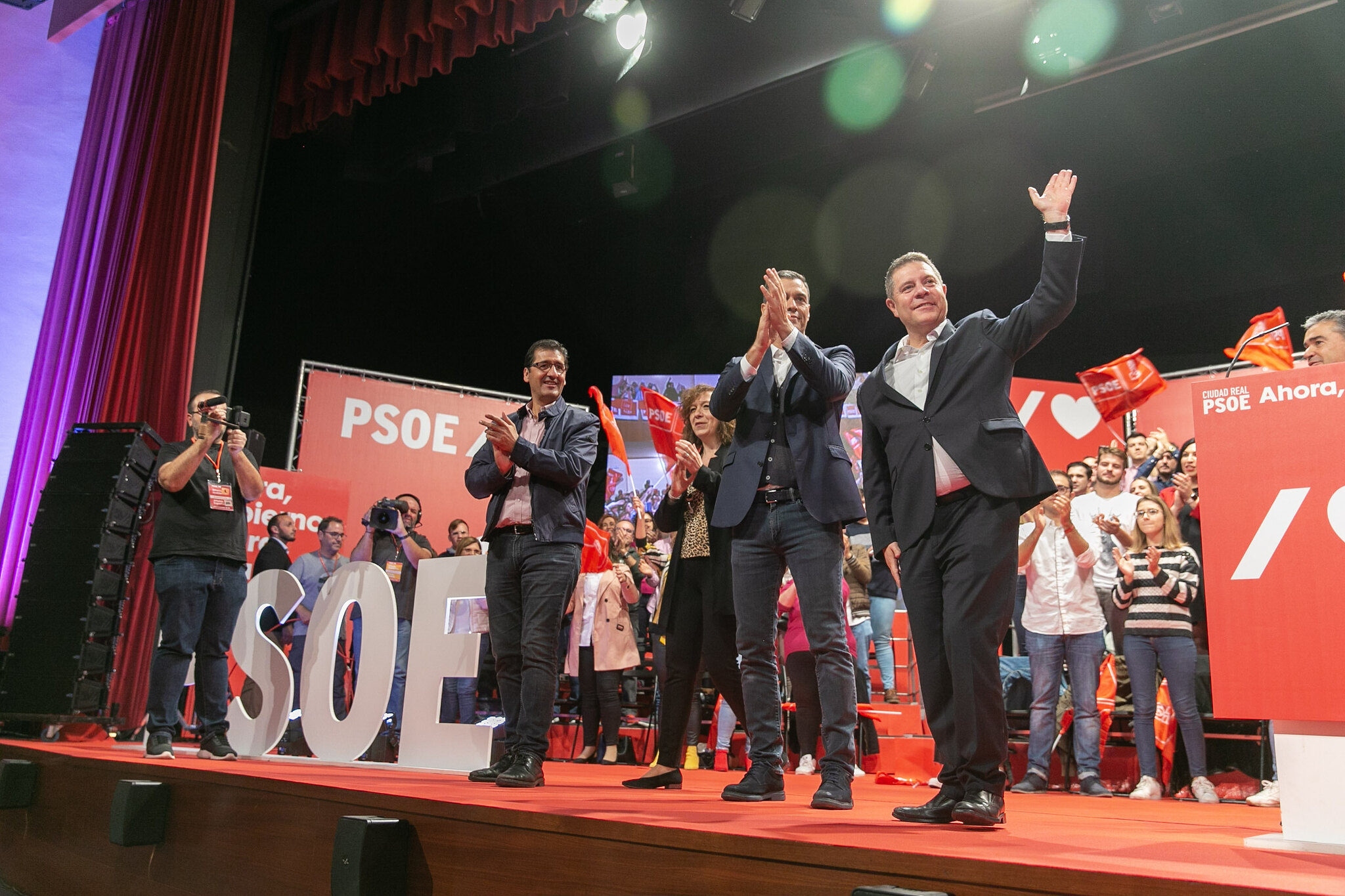 García-Page llama a votar el 10-N y asegura que el PSOE es el único partido que «está en condiciones de afrontar la situación grave y difícil que vive el país»