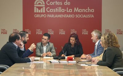 El grupo parlamentario socialista se reúne con la Unión de Cooperativas de Trabajo Asociado de Castilla-La Mancha