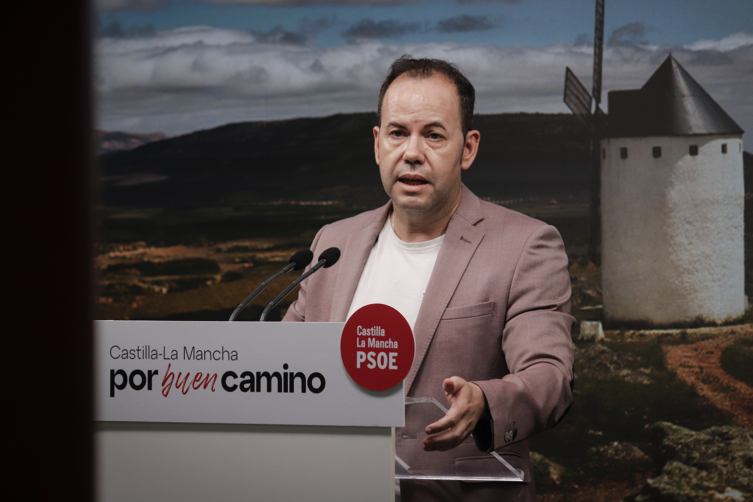 El PSOE reta a Núñez a “atreverse” a aplicar en CLM la propuesta de Feijóo para que gobierne la lista más votada