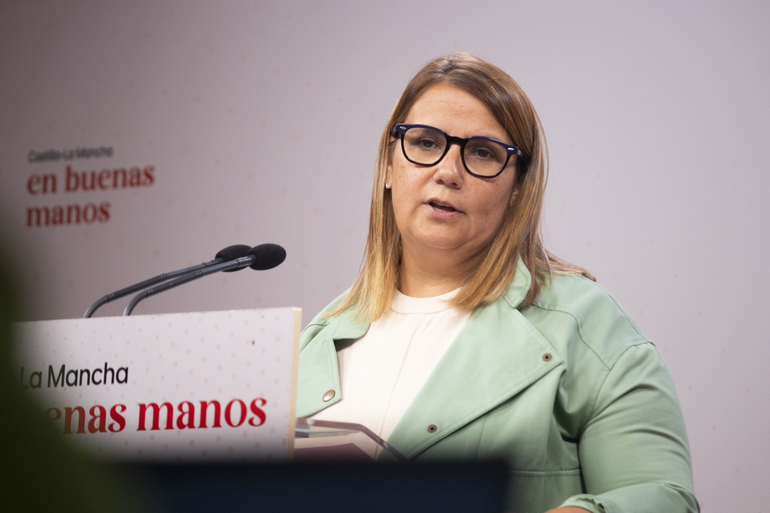 Tita García destaca la “confianza y estabilidad” que genera el “método Page” en CLM frente a la deuda y los recortes del PP