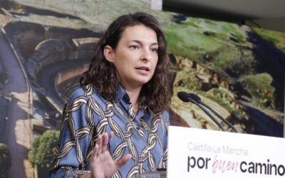 El PSOE de CLM pregunta a Núñez “hasta cuándo va a seguir respaldando a Cospedal” como su presidenta de Honor tras los audios con Villarejo