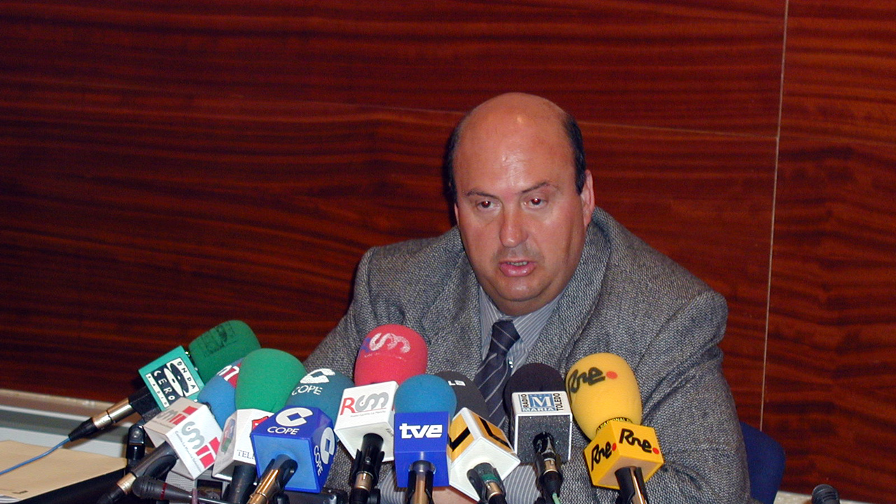 “El PP de C-LM parece un pollo sin cabeza, falto total de dirección”