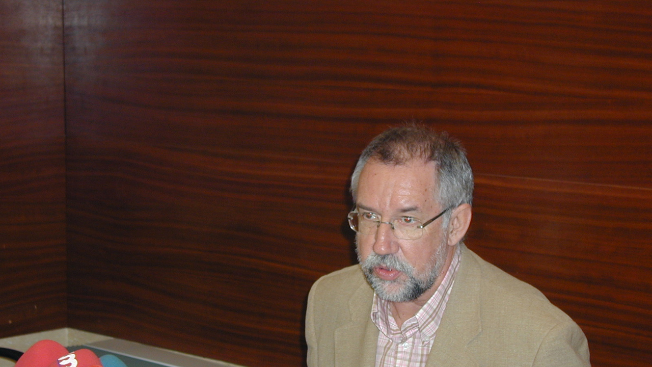 “Decir que los Presupuestos Regionales de 2009 son malos de solemnidad es algo típico, tópico e inútil’