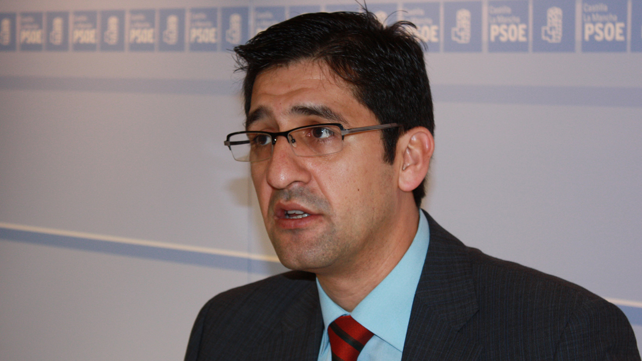 “Nos gustaría saber donde estaba el corazón y la cabeza de Cospedal en Talavera o en Valencia”