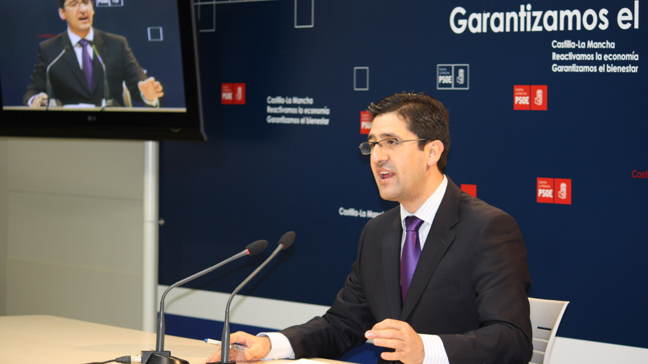 “La pregunta que va a hacer Cospedal en el Senado va a costar a los españoles más de 156.000 euros”