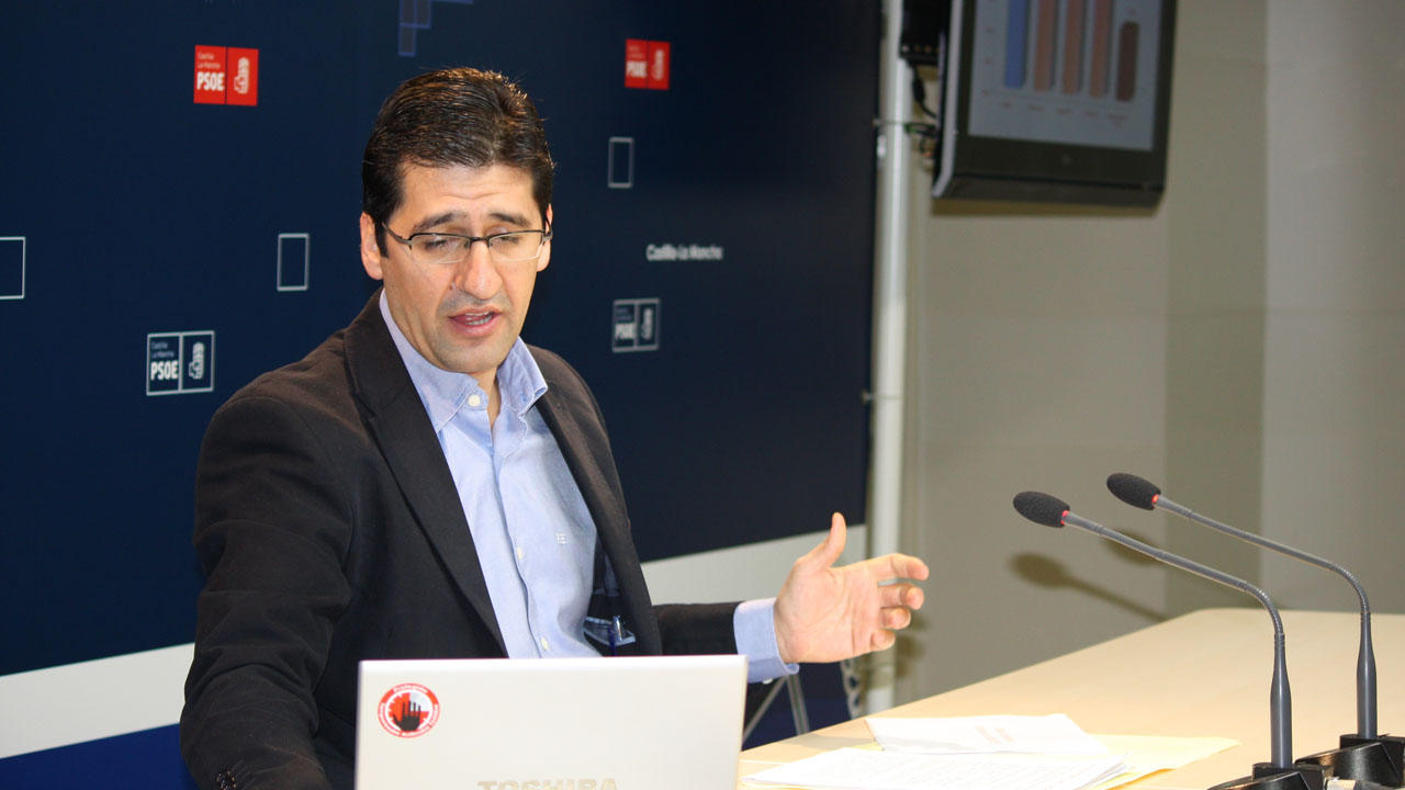 Caballero insta a Cospedal a decir si su modelo contra el desempleo es el que está fracasando en Murcia, Valencia y Madrid